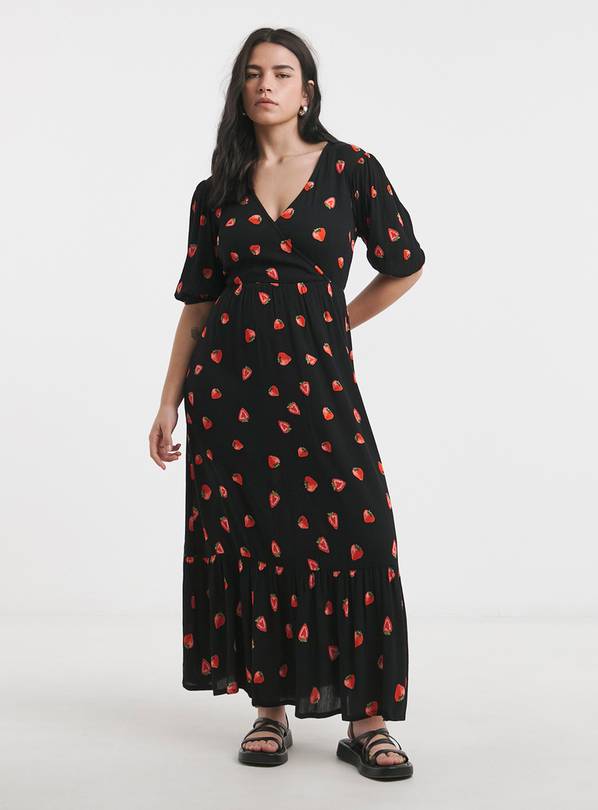 SIMPLY BE Crinkle Wrap Strawberry Print Midi Dress 26